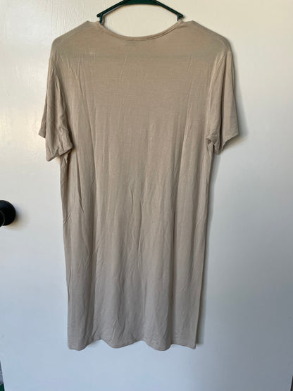 Pretty Little Thing T-Shirt Dress